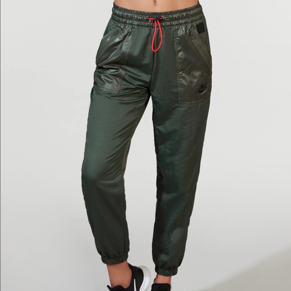 Nike x Barry’s Cargo Pant